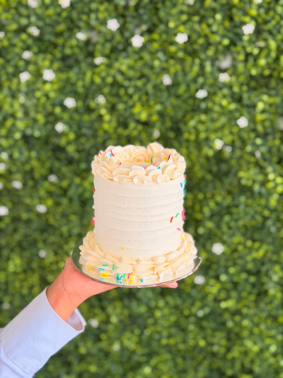 Madagascan Vanilla Baby cake